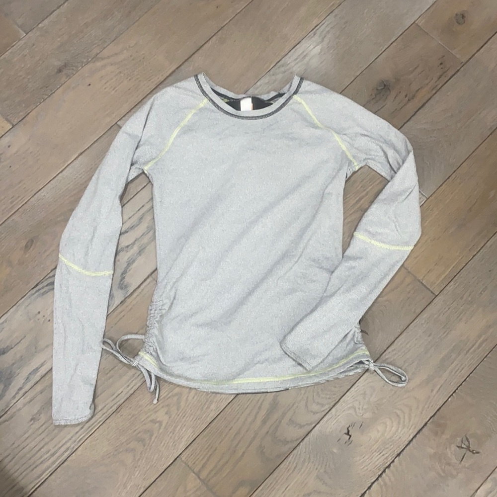 Lucy Pull-over